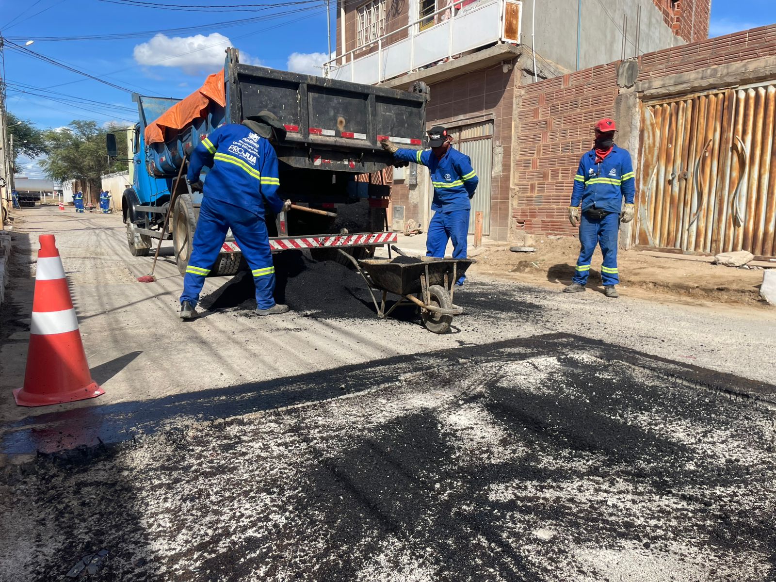 Serviços de recuperação de infraestrutura seguem avançando e população recebe melhorias em mobilidade urbana, pavimentação e drenagem