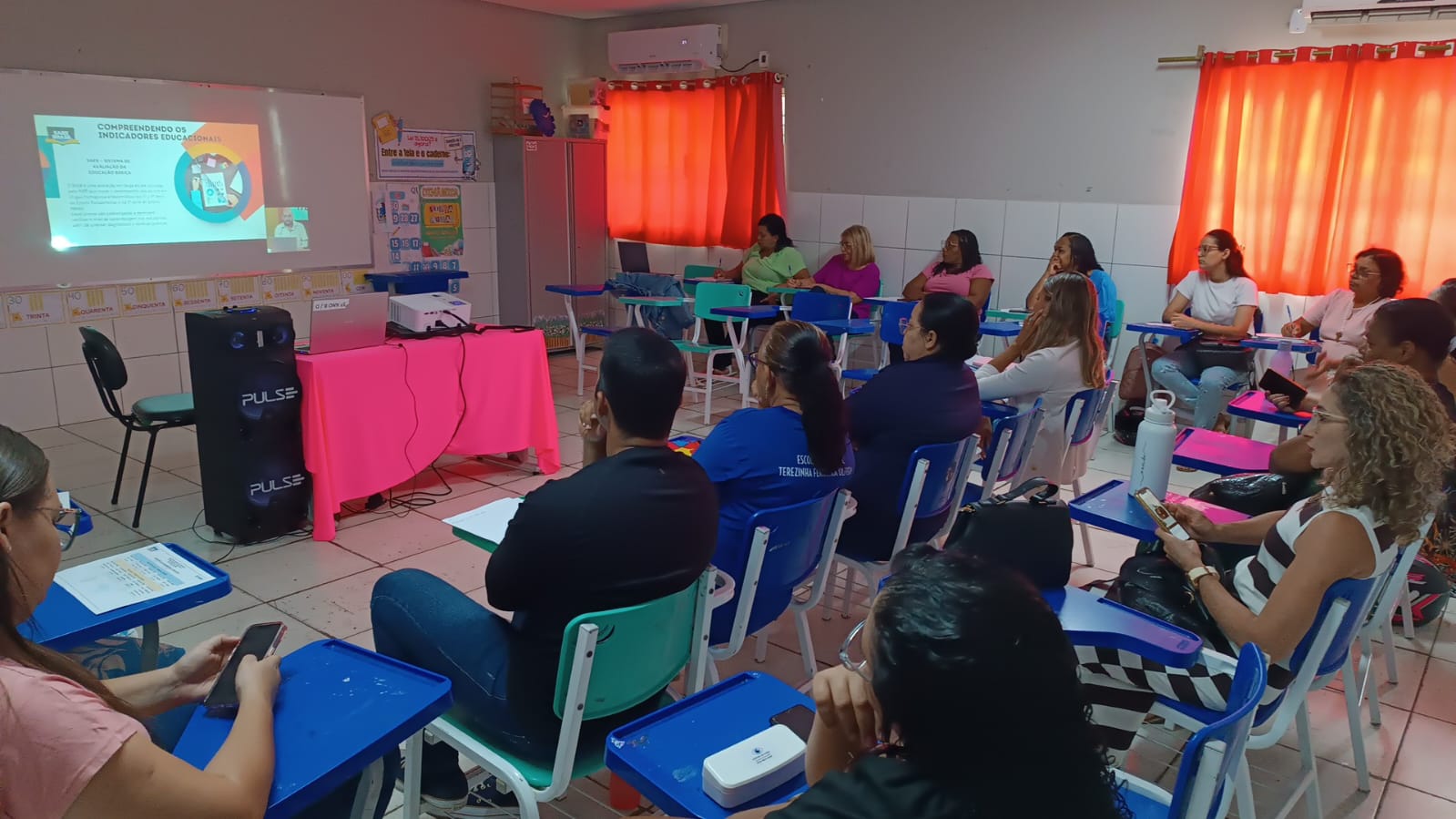 Secretaria de Educação de Juazeiro promove live formativa com foco na preparação da rede para as avaliações externas