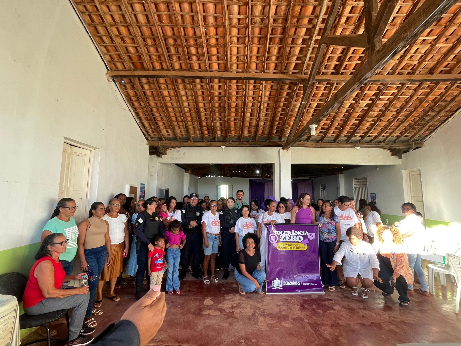 Agosto Lilás: Patrulha Maria da Penha promove debate sobre o enfrentamento à violência contra a mulher na comunidade do Junco