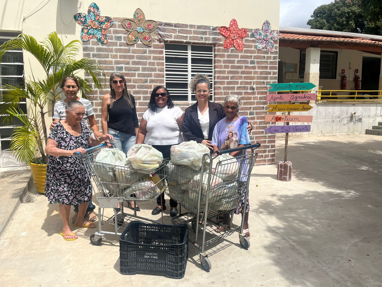 Programa Juazeiro Sem Fome reforça apoio ao Lar São Vicente de Paulo com doação de kits alimentares