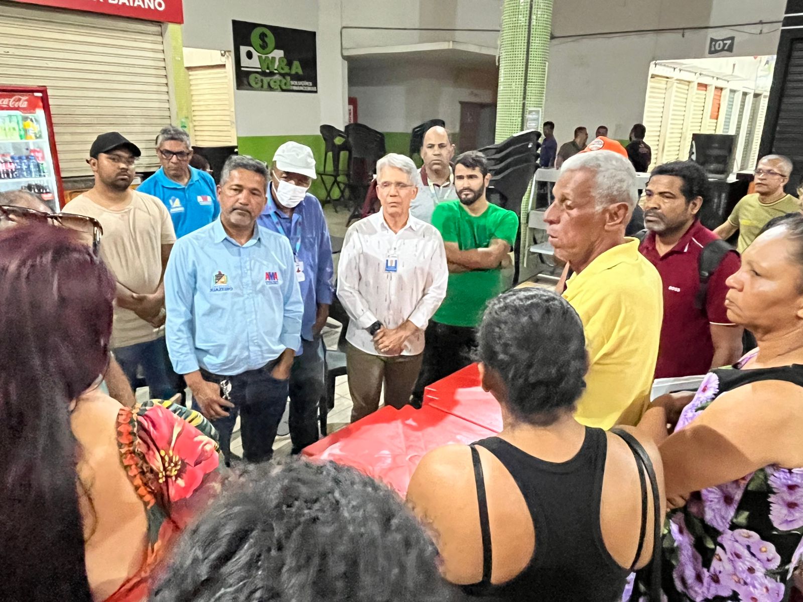 AMA promove escuta ativa nas feiras de Juazeiro para construir melhorias