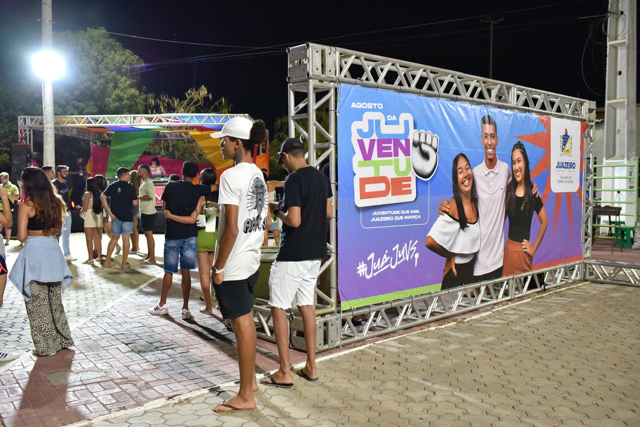 Juazeiro fecha Agosto da Juventude com pôr do sol na Orla, música e muita vibe jovem