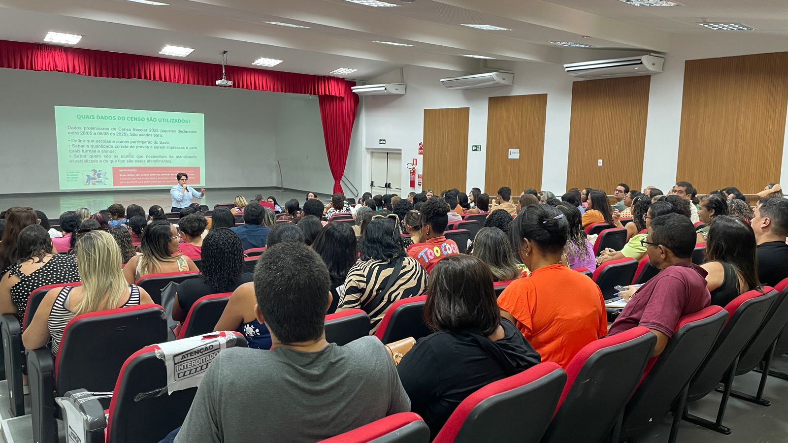 Prefeitura de Juazeiro promove encontro com gestores e coordenadores escolares para orientação sobre as provas do SABE e SAEB