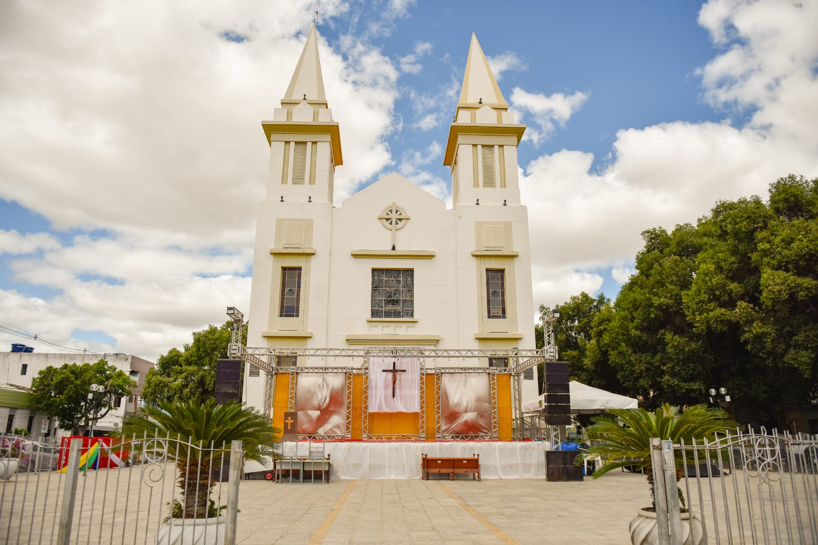 Quermesse, festival de música e ação de 300 voluntários: Juazeiro se prepara para festa da padroeira nesta sexta-feira (5)