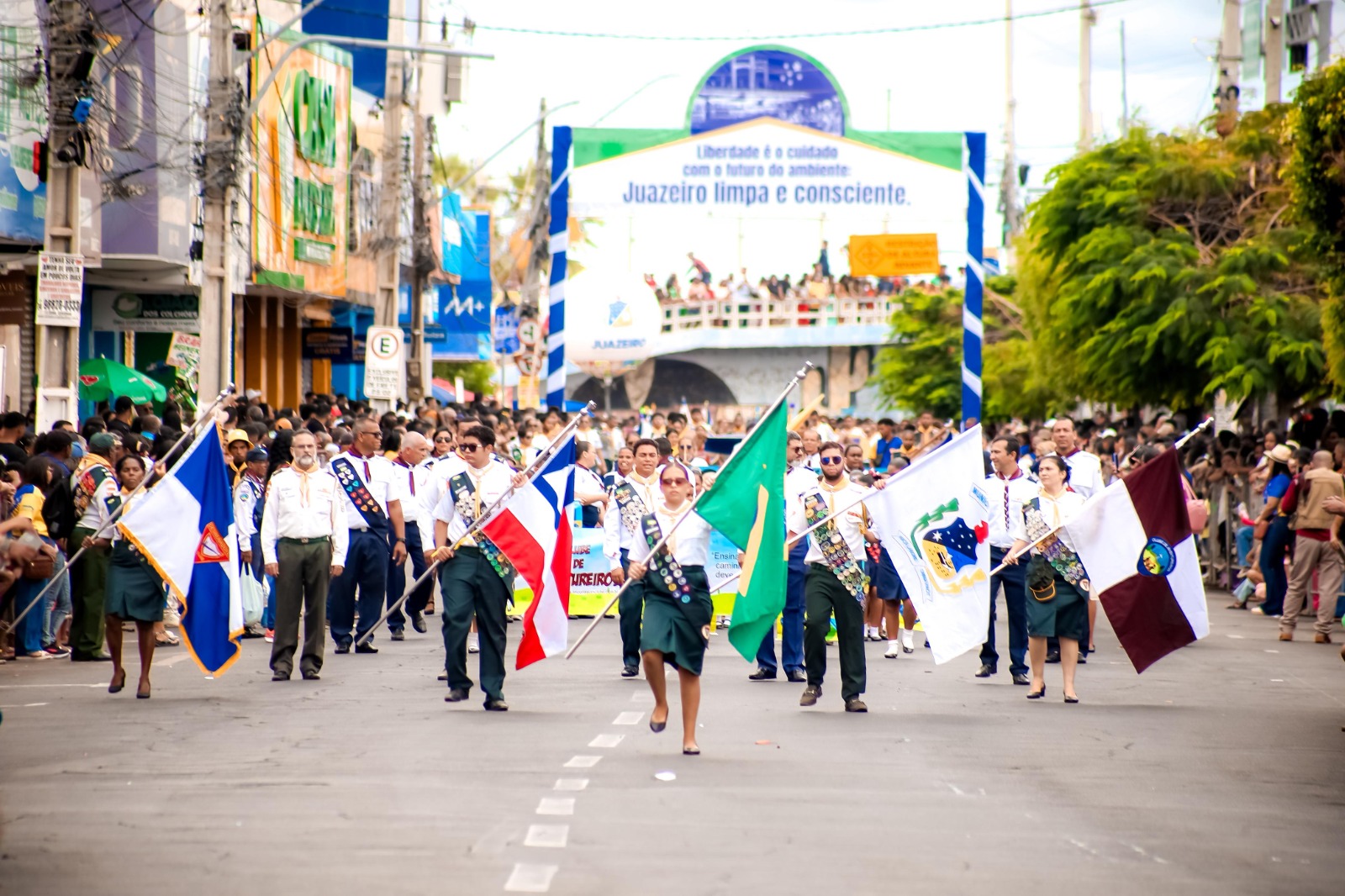 Juazeiro reúne multidão e comemora os 203 anos da Independência do Brasil com desfile que uniu civismo, tradição e cuidado com o futuro