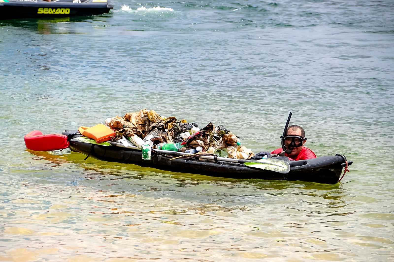 Com apoio da Prefeitura de Juazeiro, grupo Sereias do Rio realiza ação ambiental “Velho Chico + Limpo”