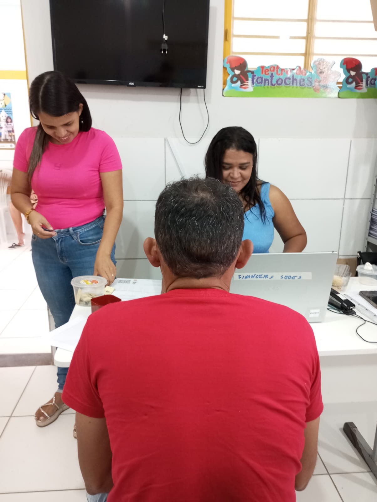 ’Facilita muito para quem precisa se deslocar’: Prefeitura de Juazeiro realiza mais de 350 atendimentos simultâneos do CadÚnico