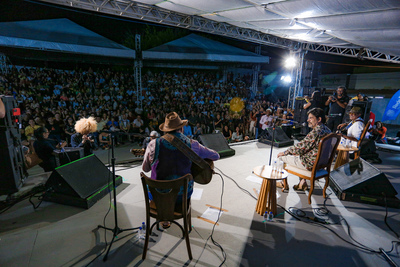 Festival Juá Literária abre primeira noite de shows com grandes nomes da música nordestina e ultrapassa R$ 1 milhão em vendas de livros