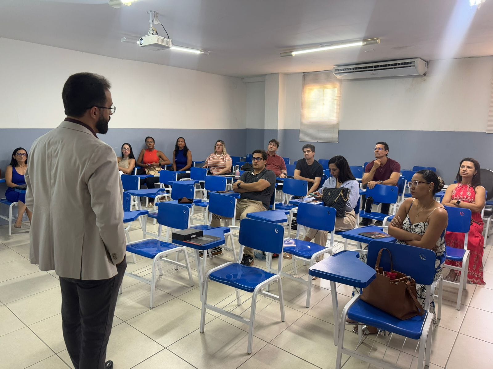 Sesau promove capacitação para médicos da Atenção Primária sobre doença rara e subdiagnosticada em Juazeiro
