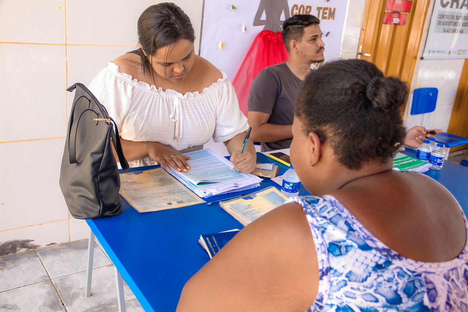 Prefeitura de Juazeiro leva serviços sociais à comunidade de Quipá em ação do Novembro Negro