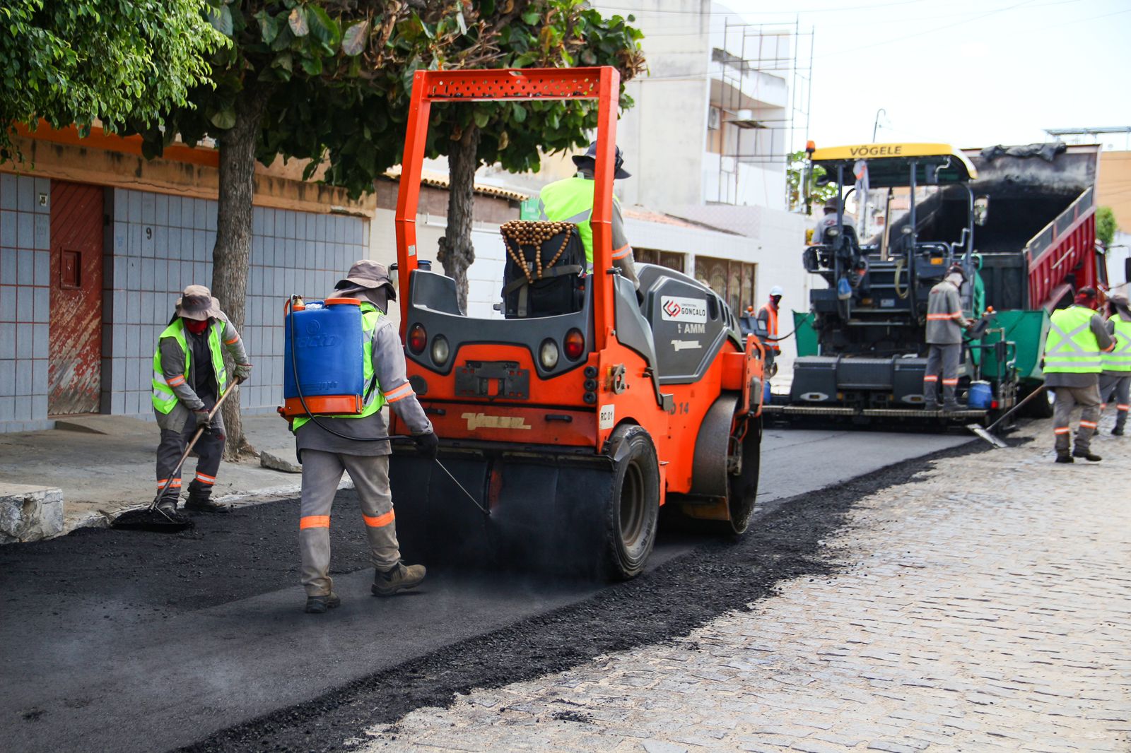 ProJua: Moradores da Rua Mestre Lula comemoram pavimentação e destacam avanço da mobilidade no bairro Alagadiço