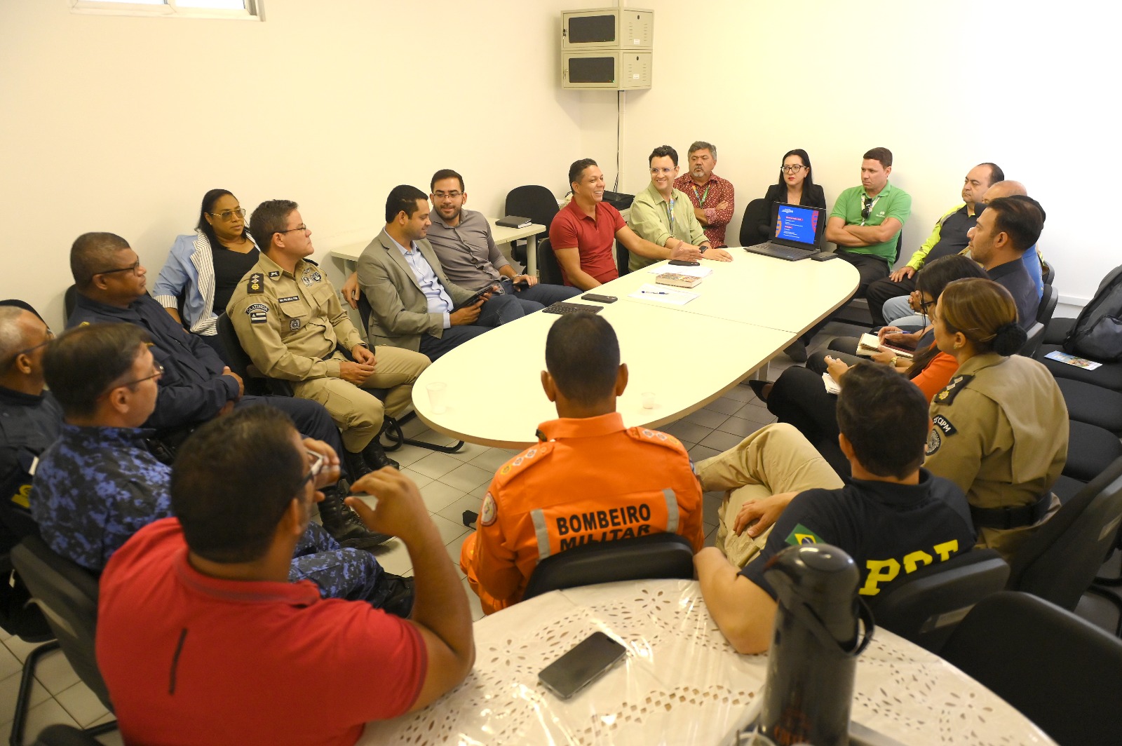 Prefeitura de Juazeiro reúne órgãos no Ministério Público para alinhar planejamento do Carnaval 2026