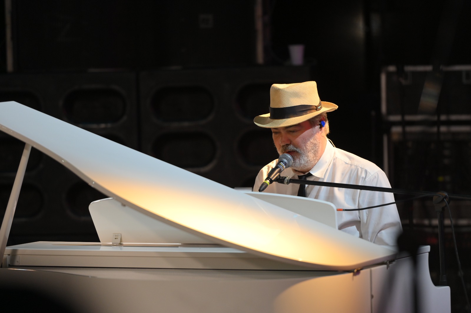 Artistas celebram origem de João Gilberto e força cultural de Juazeiro na segunda noite d’A Bossa