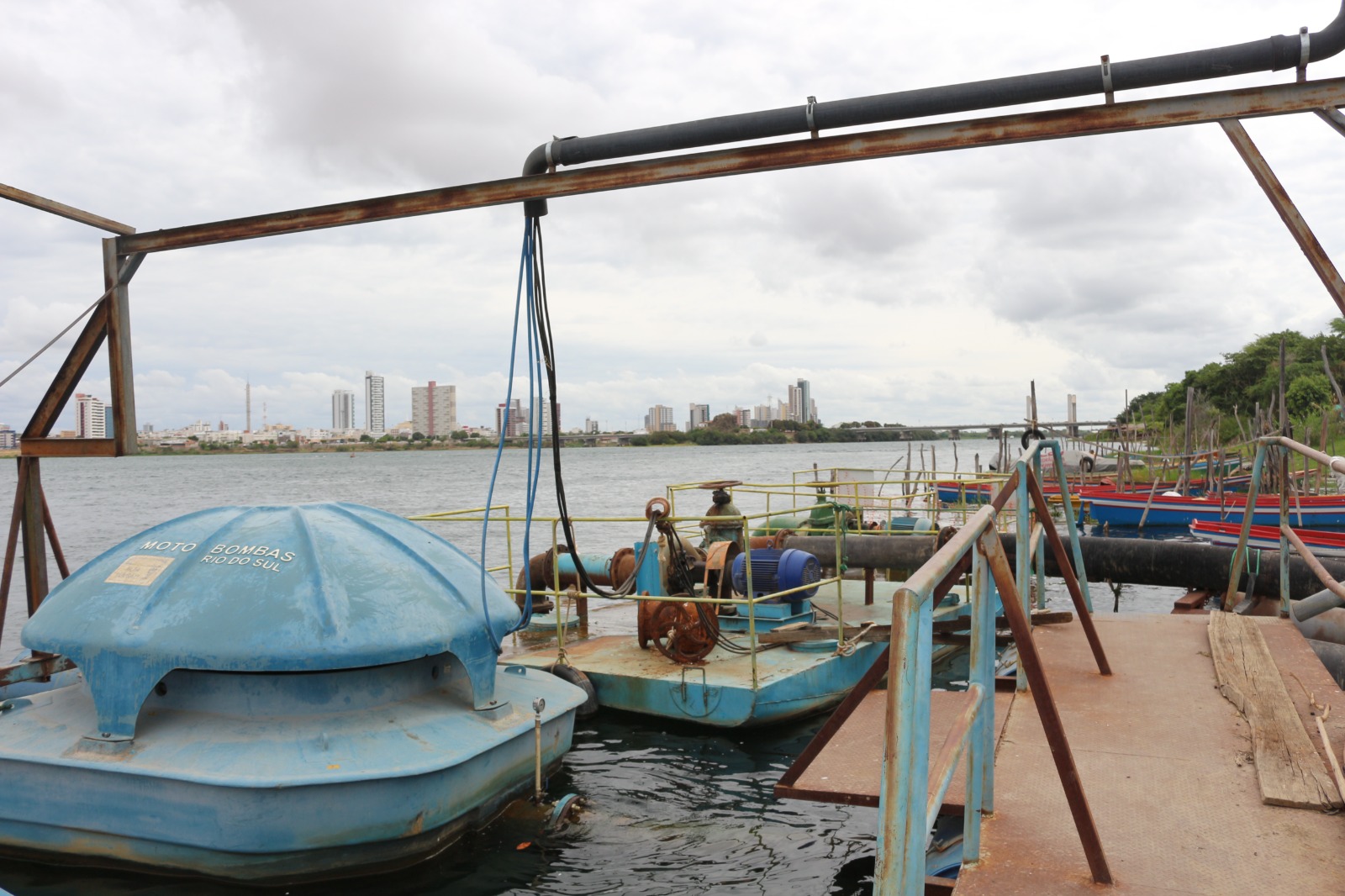 SAAE realiza limpeza de filtros e captação prevendo a chegada de chuvas 