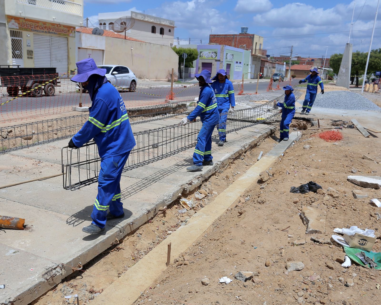 “Vai ficar show de bola”, diz motociclista sobre nova rotatória no acesso ao bairro Centenário