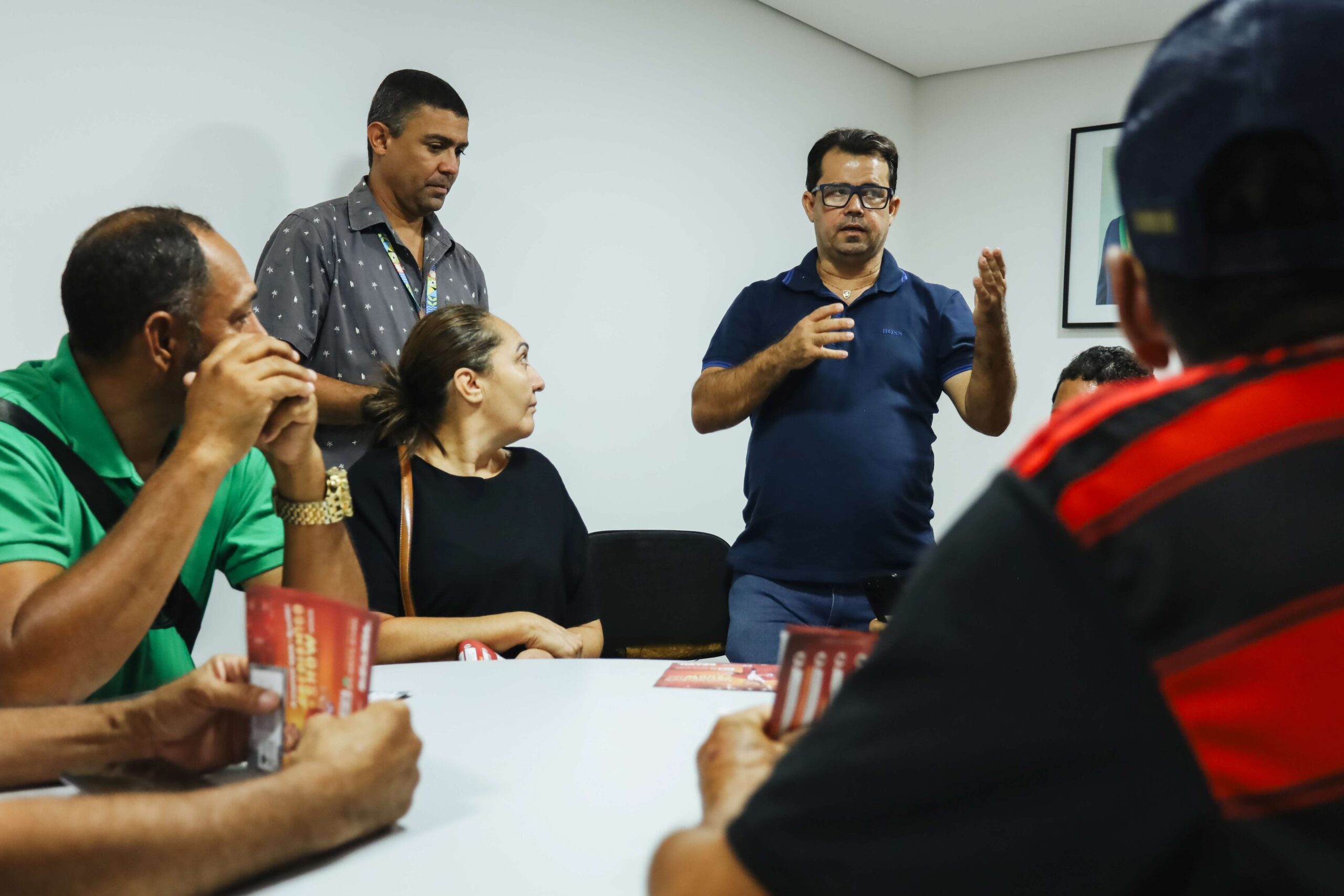 Prefeitura de Juazeiro intermedia facilitação em linhas de crédito para ambulantes do Carnaval em Juazeiro