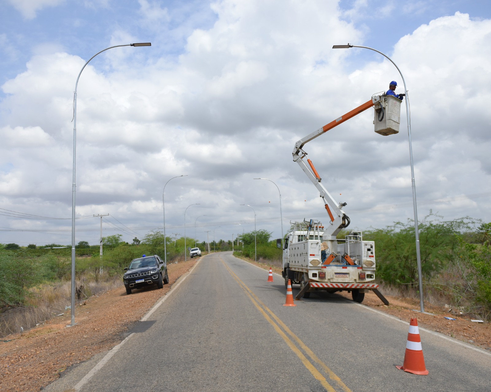 “Iluminação muito boa pra gente”, dizem moradores sobre requalificação da entrada do Mandacaru