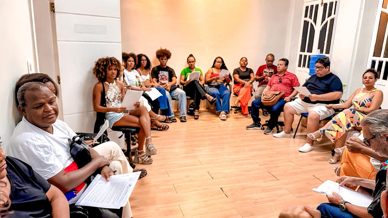 Reunião com candidatos marca preparação para o Baile Municipal e abre contagem regressiva para o Carnaval 2026 em Juazeiro