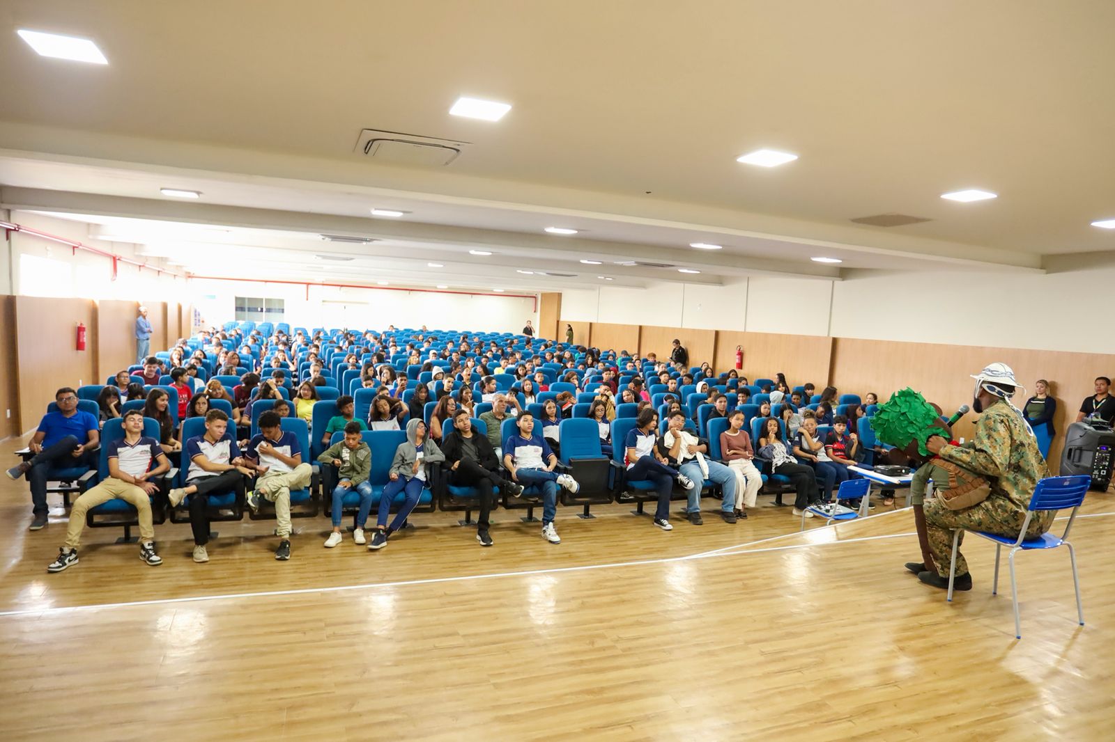 Prefeitura de Juazeiro promove mostra audiovisual e fortalece consciência ambiental de estudantes do Colégio Paulo VI