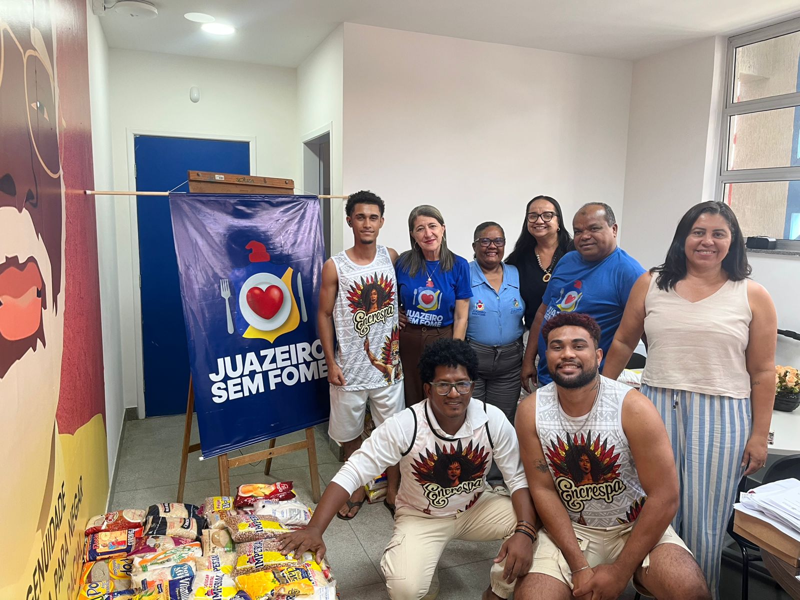 Encrespa arrecada mais de 1,5 tonelada de alimentos em parceria com o programa Juazeiro Sem Fome durante o Carnaval