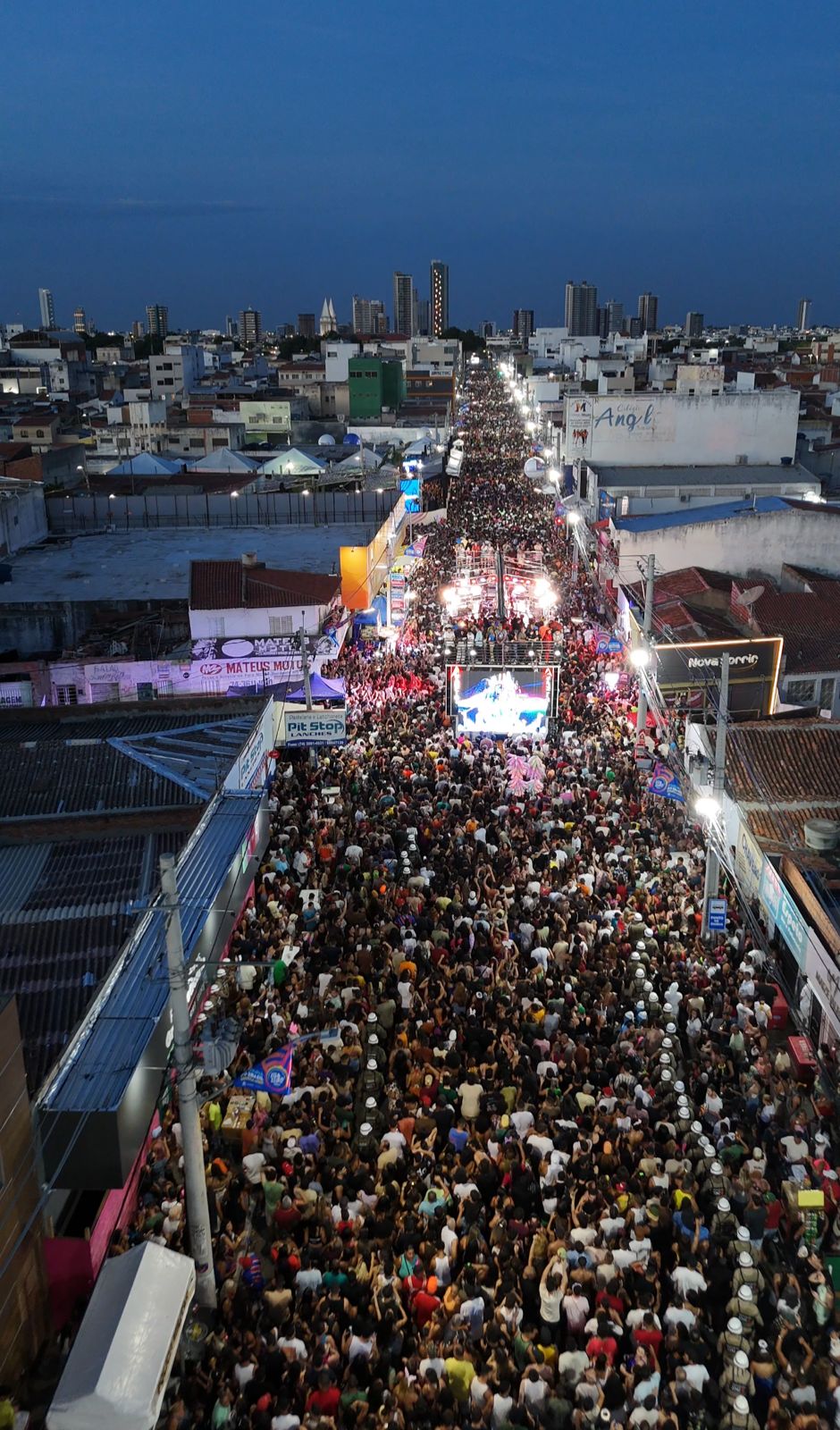 Carnaval de Juazeiro 2026 movimenta mais de R$ 120 milhões e consolida cidade como potência econômica e cultural