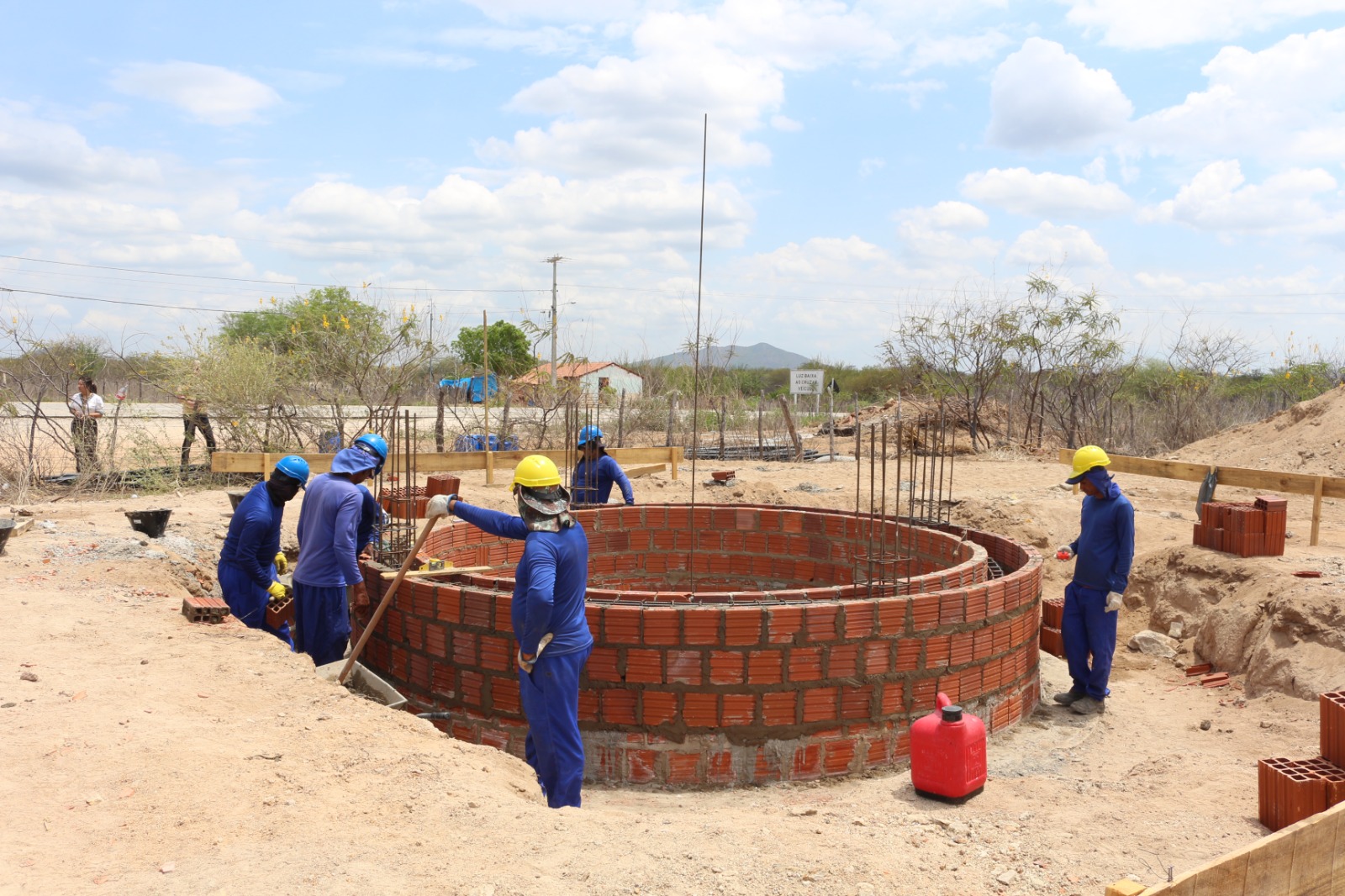 Novo Sistema de Abastecimento de Água vai beneficiar 27 comunidades na região de Lagoa do Boi no interior de Juazeiro 