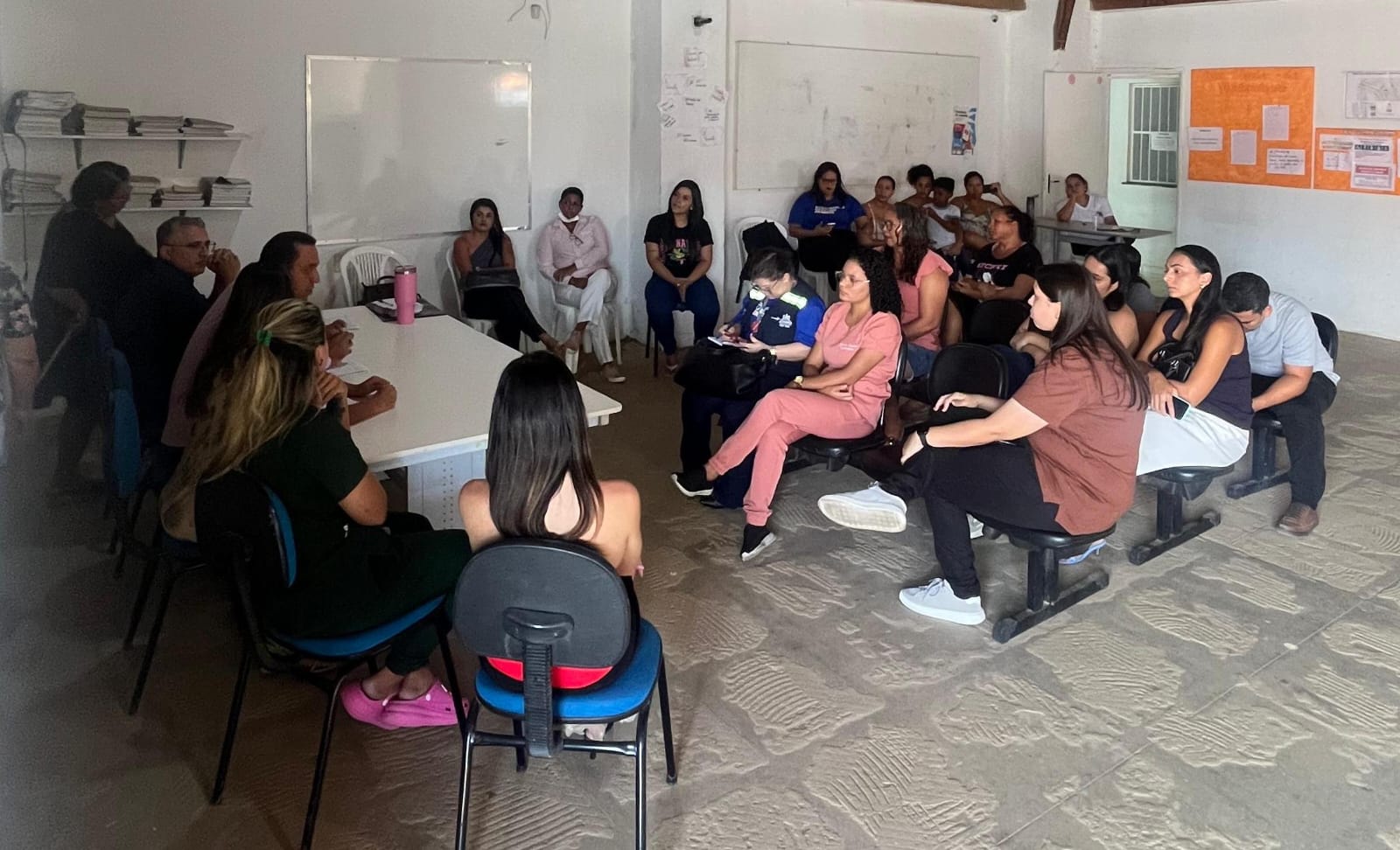 Prefeitura de Juazeiro intensifica ações na Saúde com visita técnica e escuta da comunidade no Residencial Praias do Rodeadouro