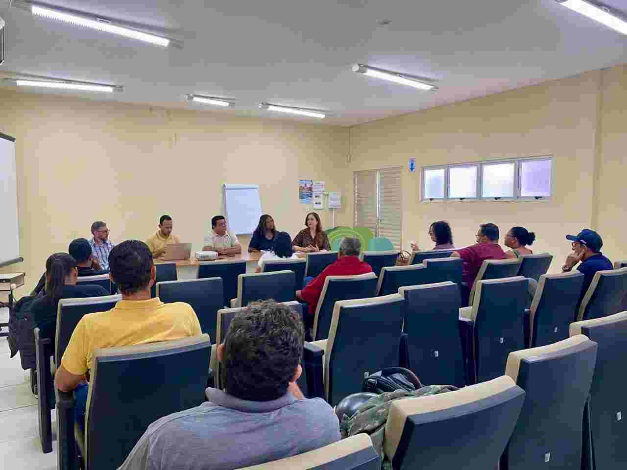 Prefeitura de Juazeiro articula secretarias e agricultores familiares para fortalecer participação no Programa Nacional de Alimentação Escolar (PNAE)