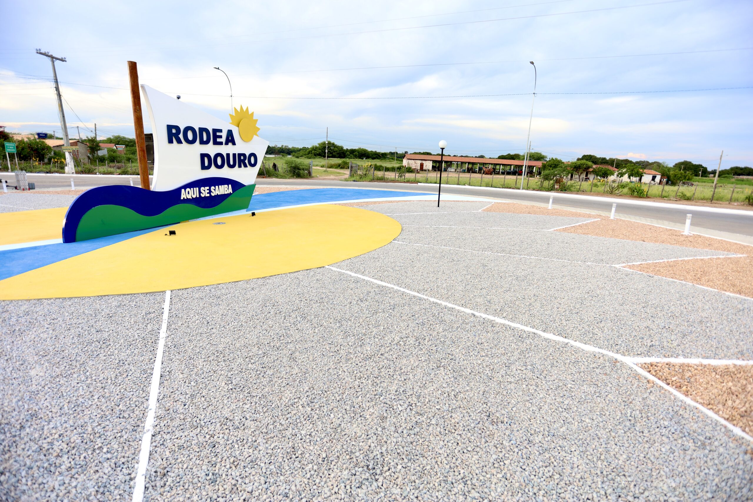 No dia de São José, Rodeadouro celebra fé, cultura e desenvolvimento com entrega de rotatória totalmente requalificada e anúncio de nova orla