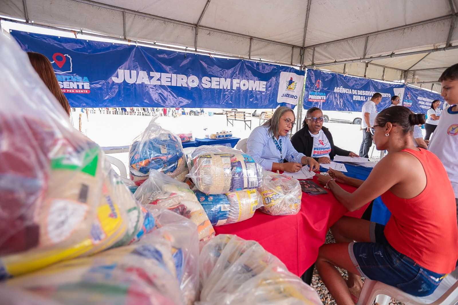 Prefeitura Presente chega ao distrito de Abóbora com oferta de diversos serviços à população neste sábado (21)