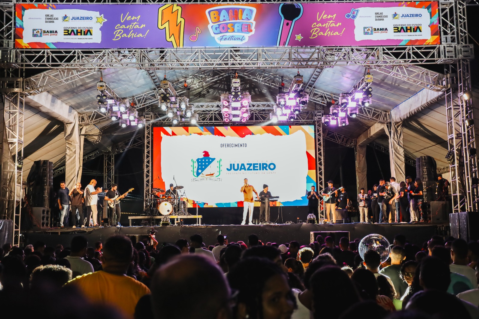 Orla de Juazeiro se transforma em palco de fé, adoração e solidariedade no Bahia Gospel Festival 2026