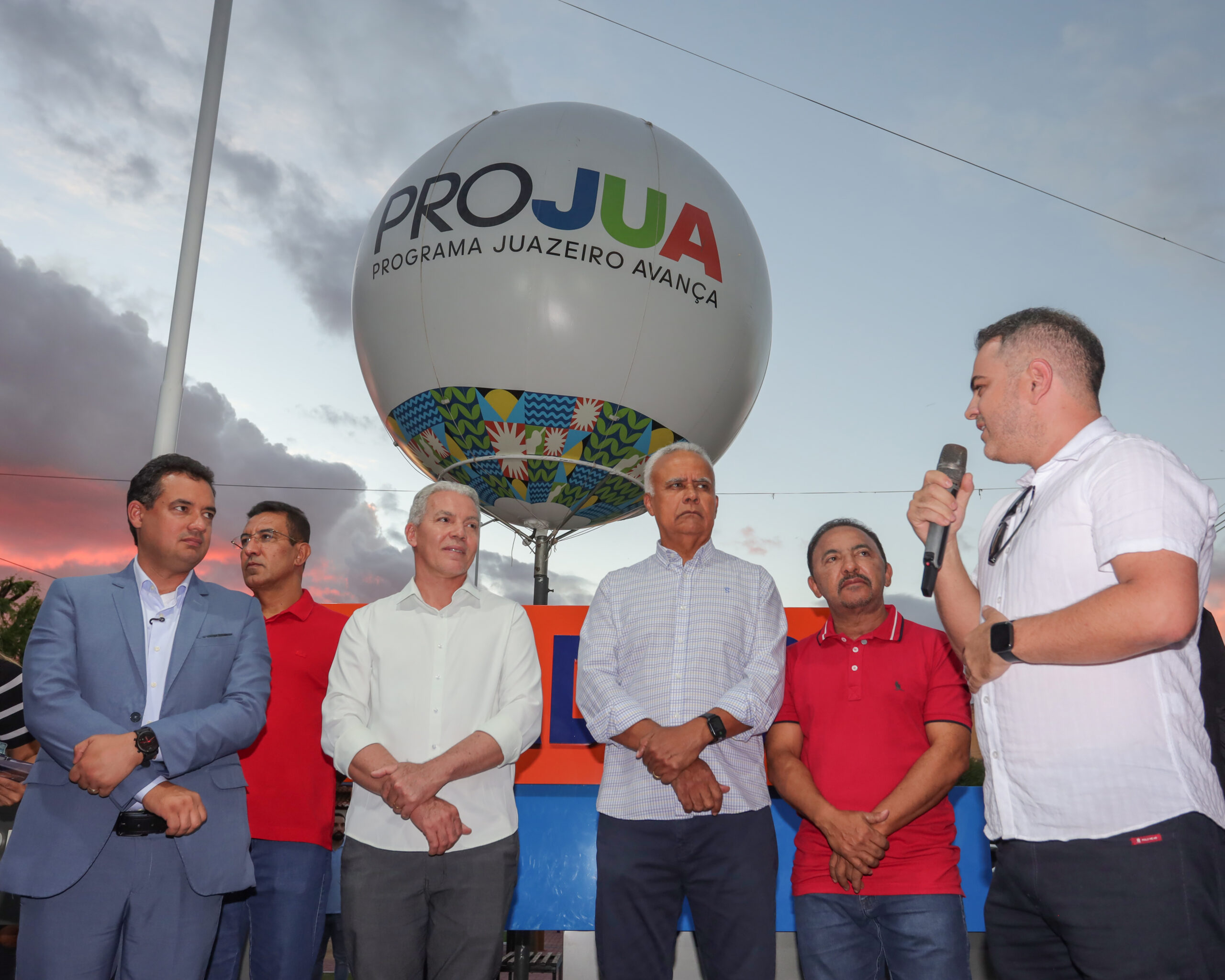 Projua: bairro Alagadiço ganha nova praça e celebra espaço de lazer, convivência e pertencimento