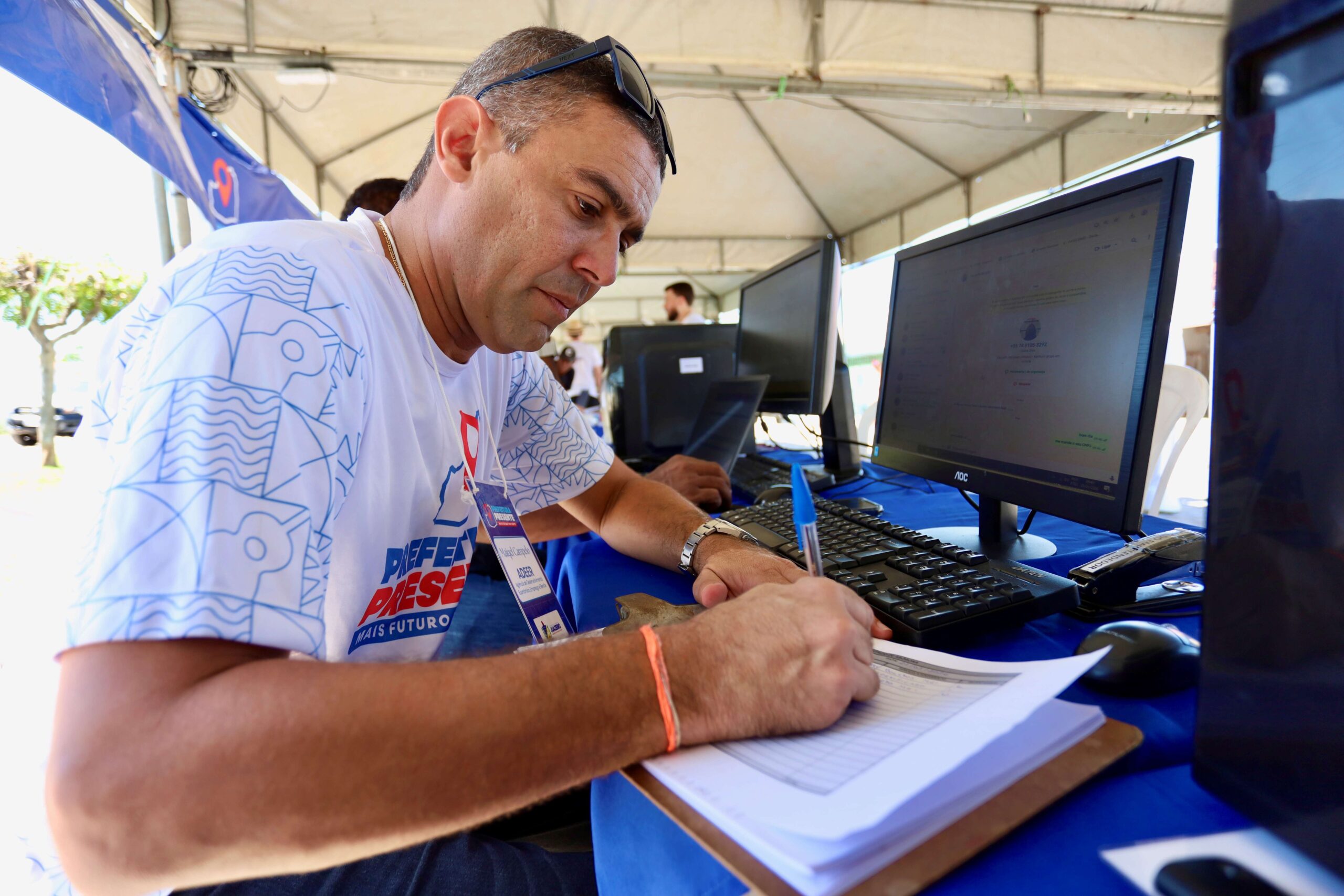 Prefeitura Presente: Carnaíba do Sertão recebe serviços da ADEER voltados ao fortalecimento do empreendedorismo local