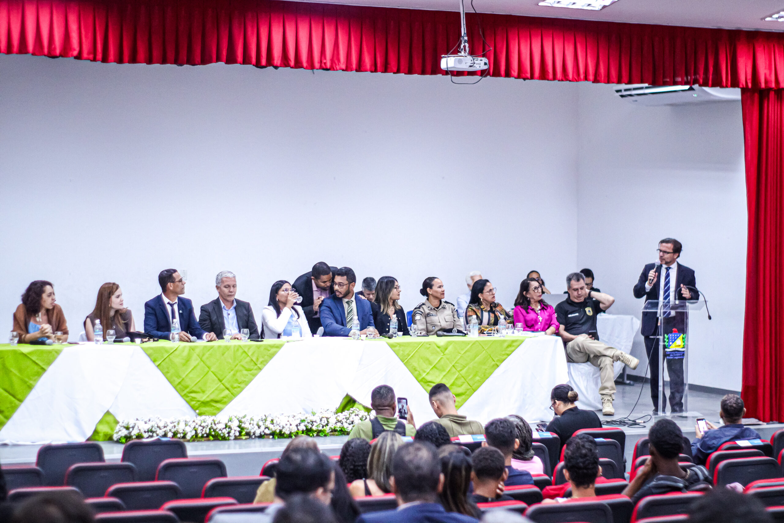 Audiência pública discute enfrentamento à violência contra a mulher em Juazeiro