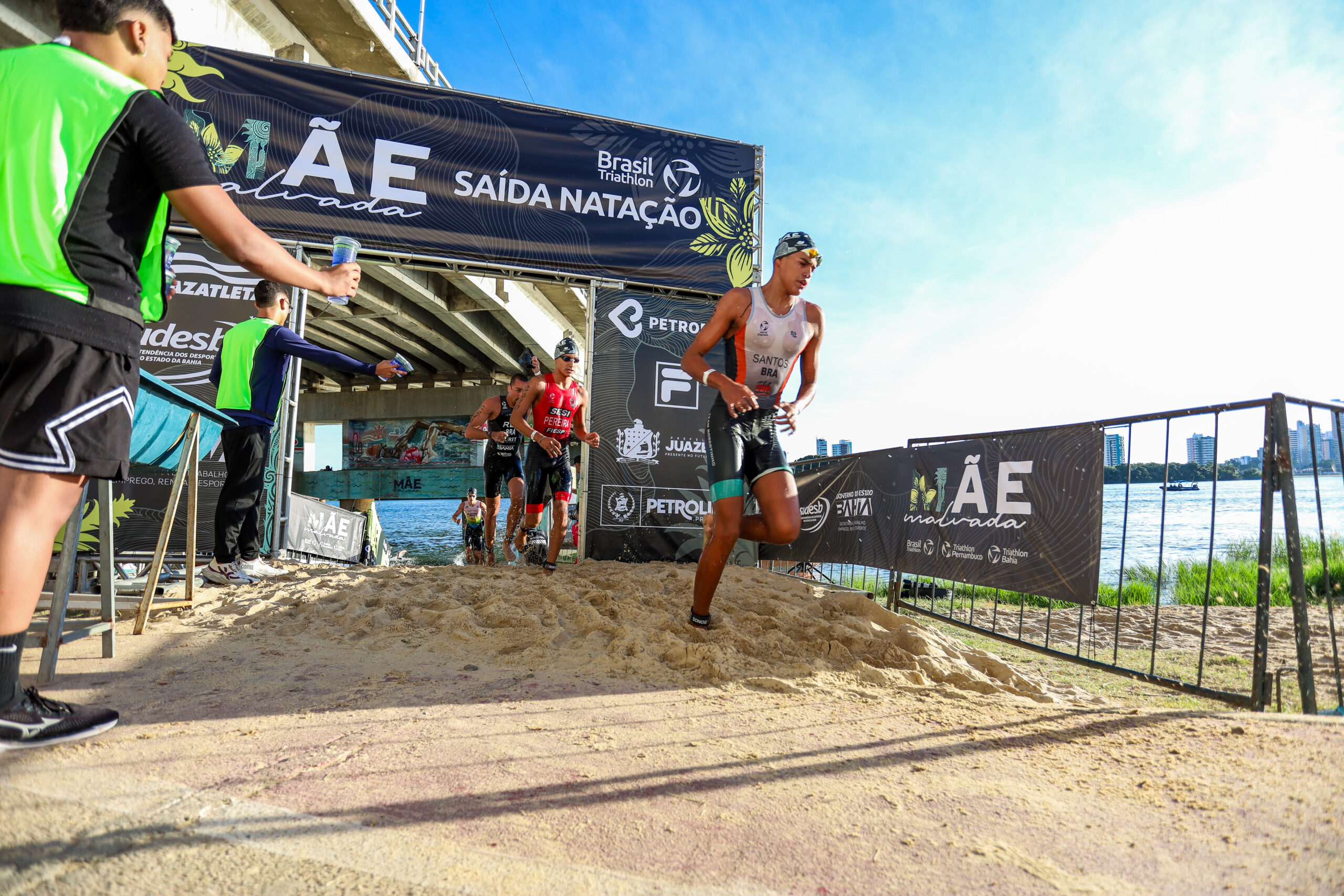 Primeiro dia do Mãe Malvada agita Juazeiro com etapa do Campeonato Brasileiro de Sprint Triathlon