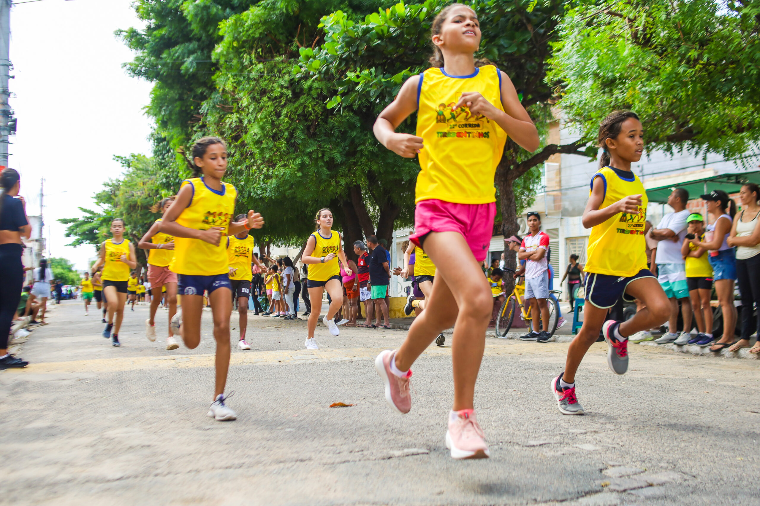 Juazeiro Sem Fome arrecada mais de meia tonelada de alimentos na Corrida Tirandentinhos