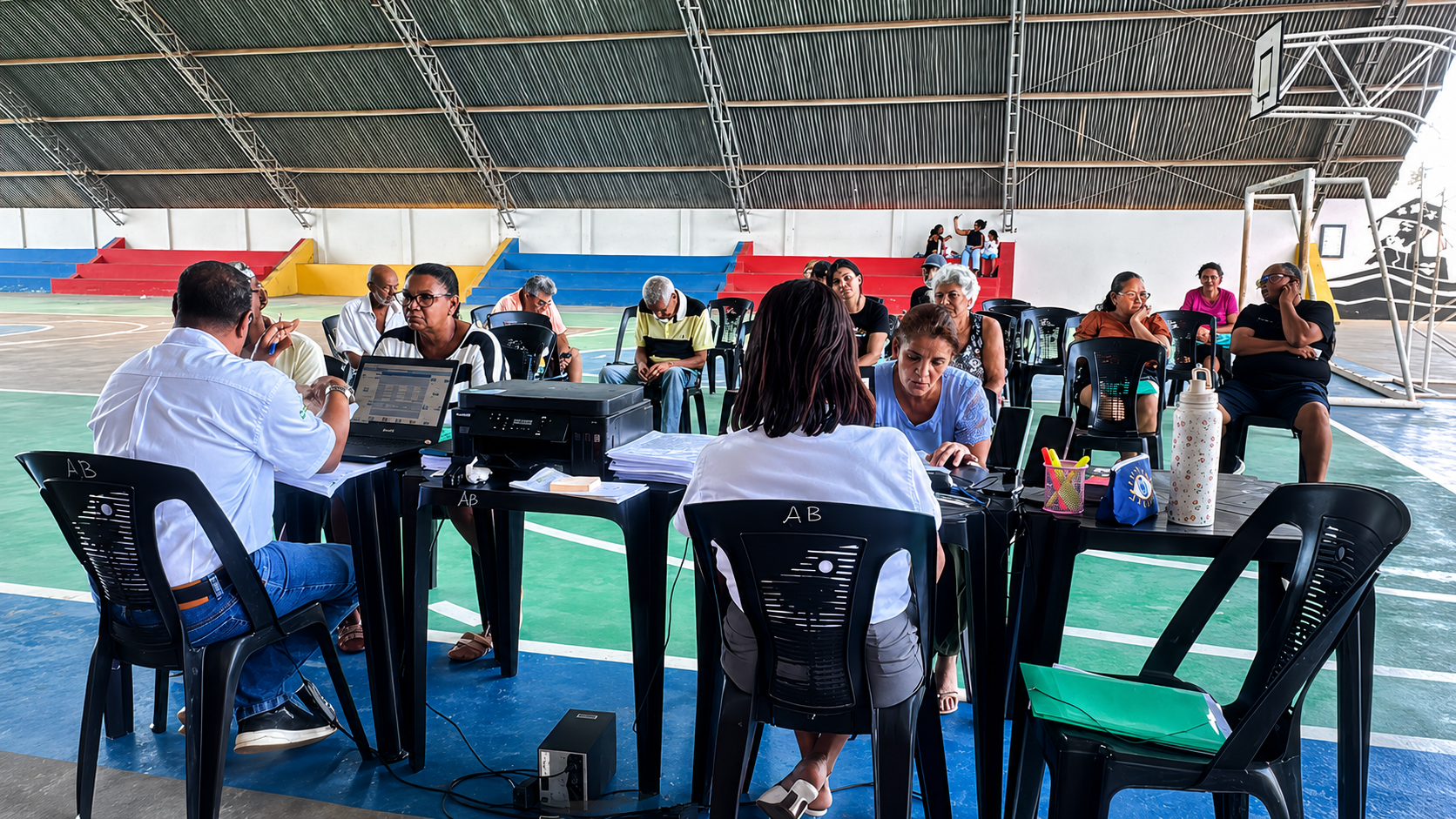 Mutirão da Urbis avança na regularização fundiária e transforma sonho da escritura em realidade em Juazeiro