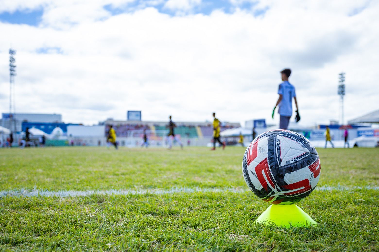 Copa do Mundo de Futebol de Base encerra edição histórica em Juazeiro com integração, talento e emoção no Adauto Moraes