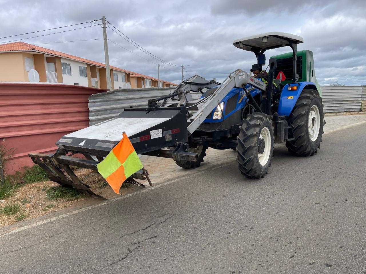 Programa Juazeiro Limpa nos Bairros avança com mutirões de limpeza, fiscalização e serviços em diversas regiões da cidade