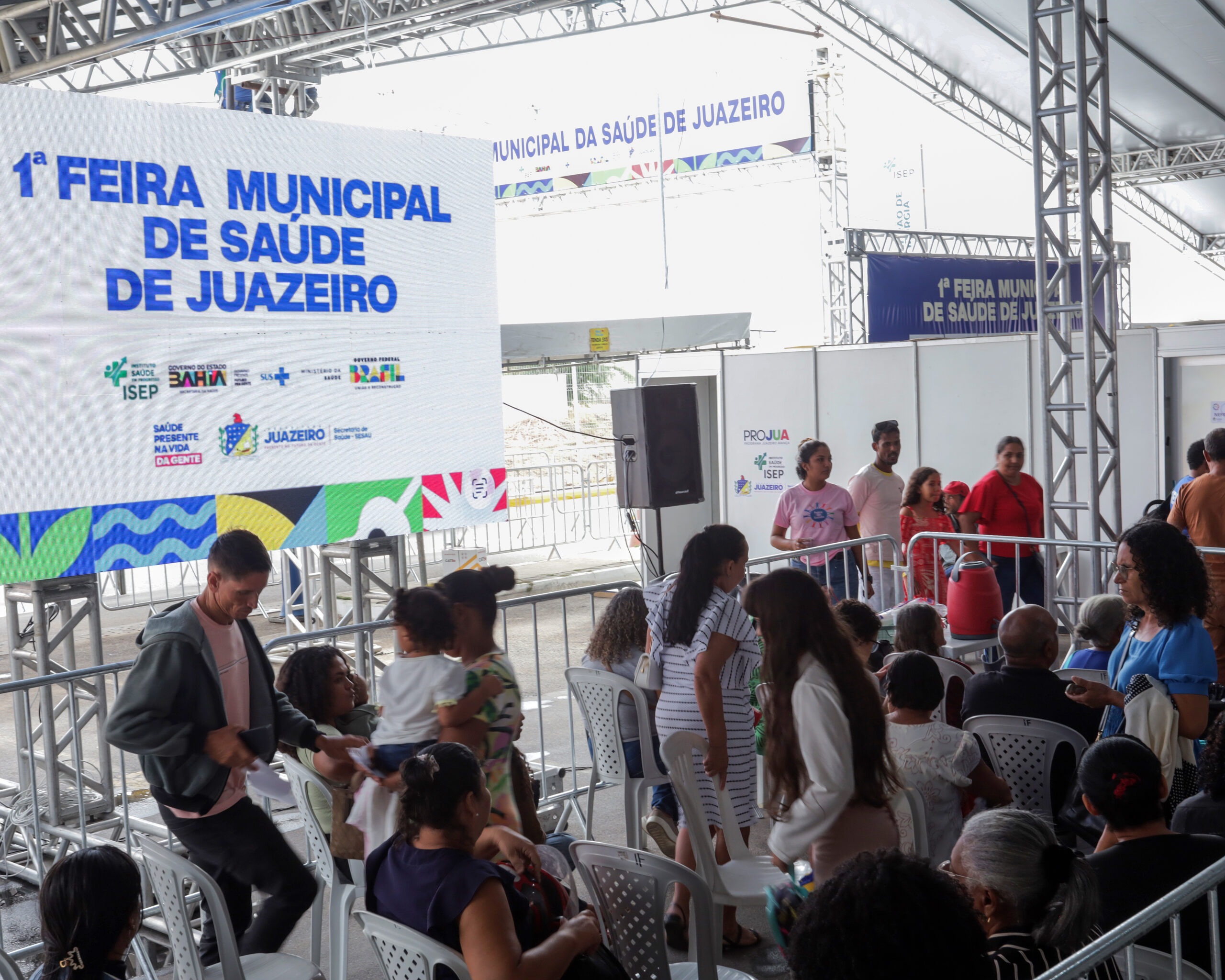 1ª Feira Municipal de Saúde de Juazeiro mantém atendimentos de domingo a domingo até 15 de julho com mais de 30 mil atendimentos previstos