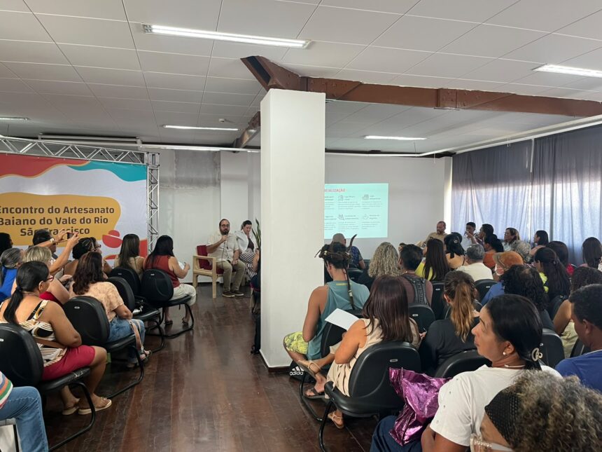 I Encontro do Artesanato Baiano do Vale do Rio São Francisco fortalece setor e debate valorização da carranca
