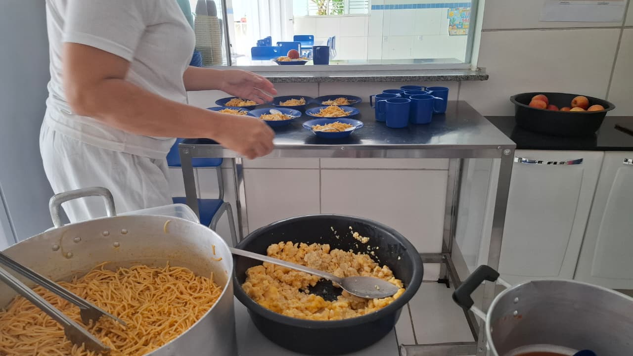 Conselho de Alimentação Escolar realiza visita a escolas municipais