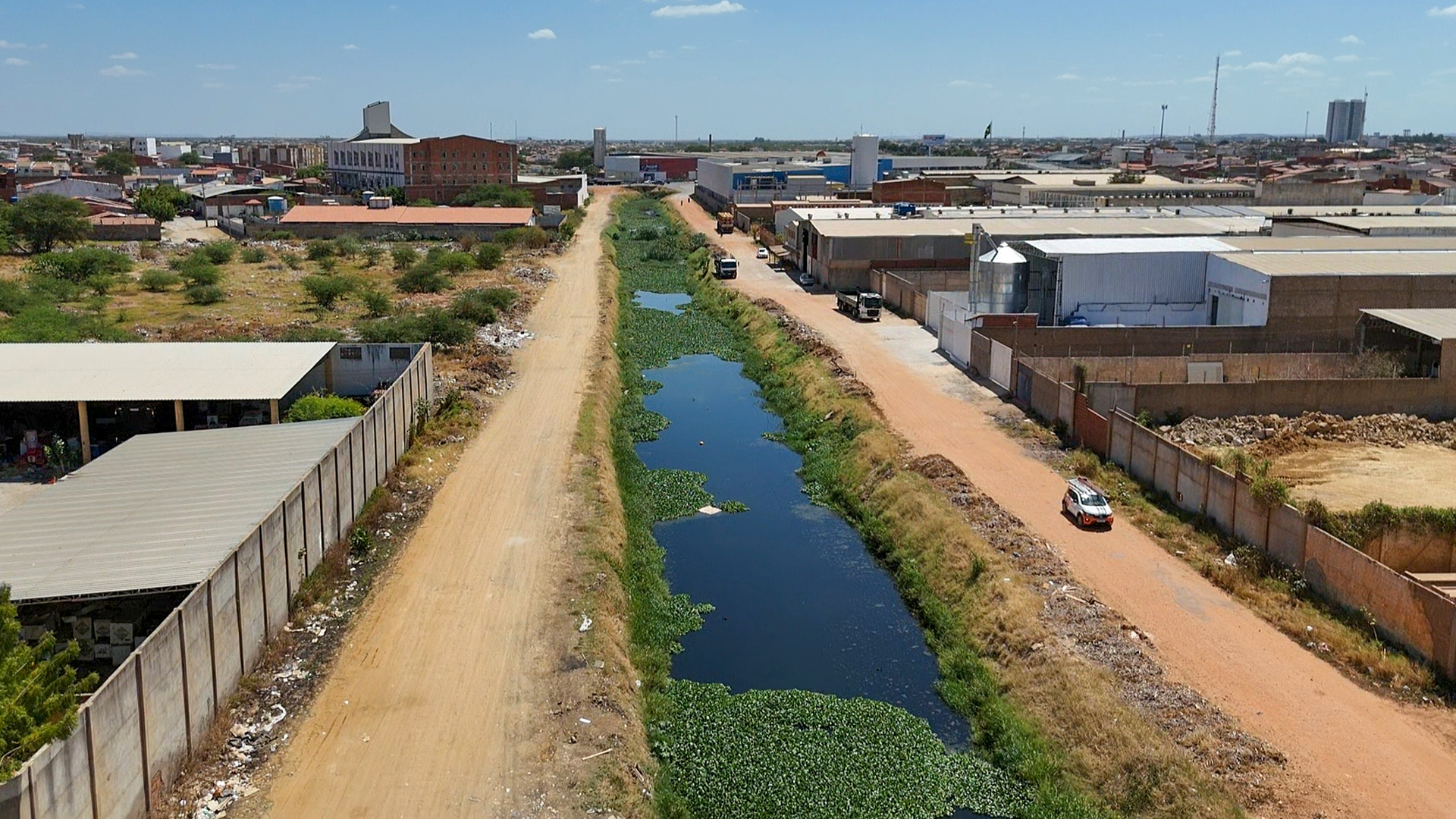 Projua: Juazeiro anuncia licitação de R$ 47,1 milhões para obras de drenagem no Canal Riacho Macarrão