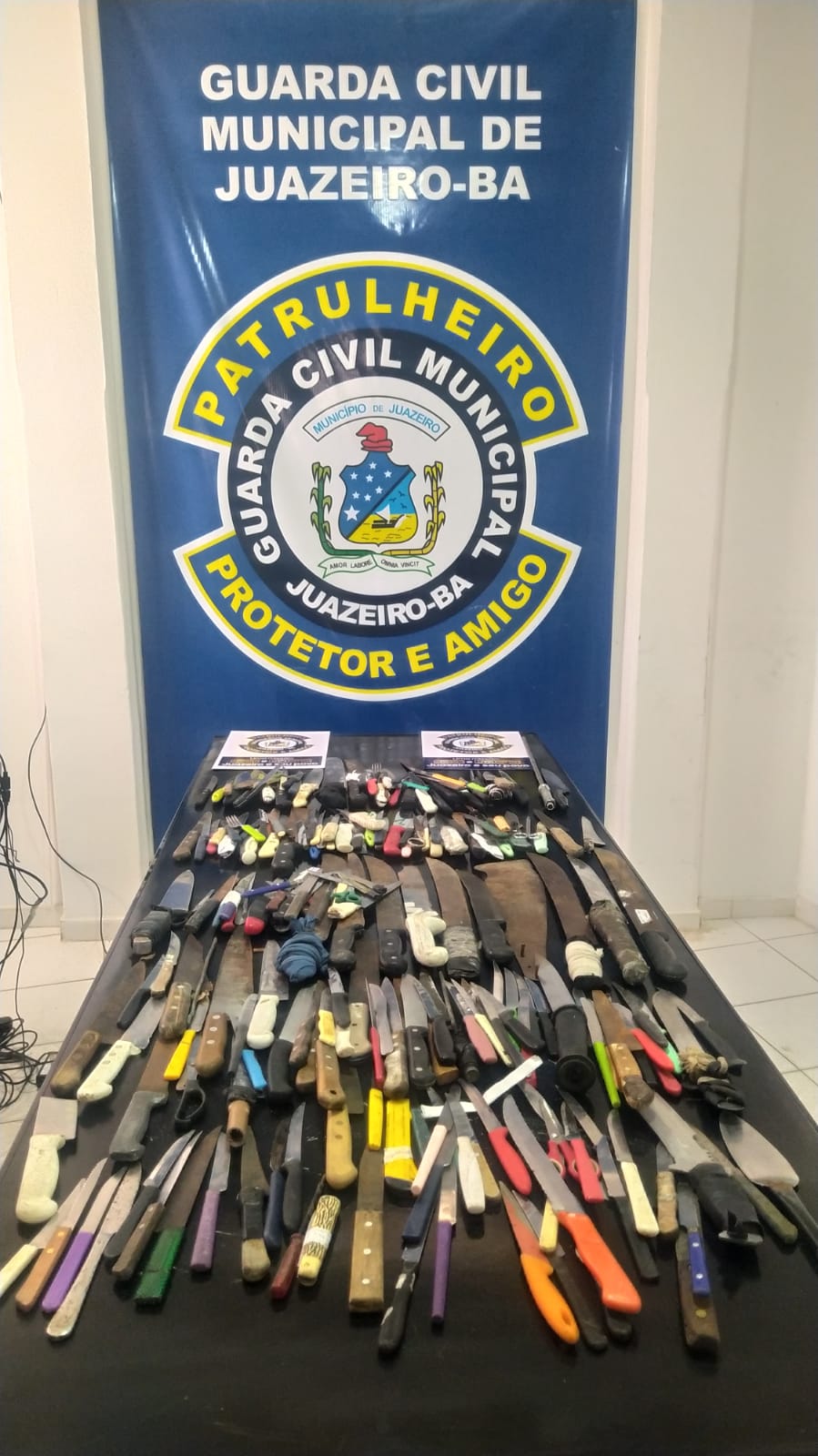 Ações da GCM de Juazeiro retiram mais de 240 armas brancas de circulação e contribuem para redução da criminalidade
