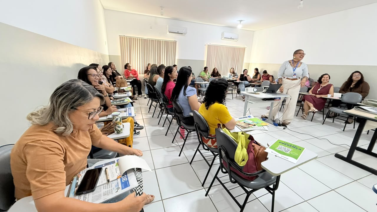 Prefeitura de Juazeiro promove formação com Jornal A Tarde para inovar práticas de comunicação em sala de aula