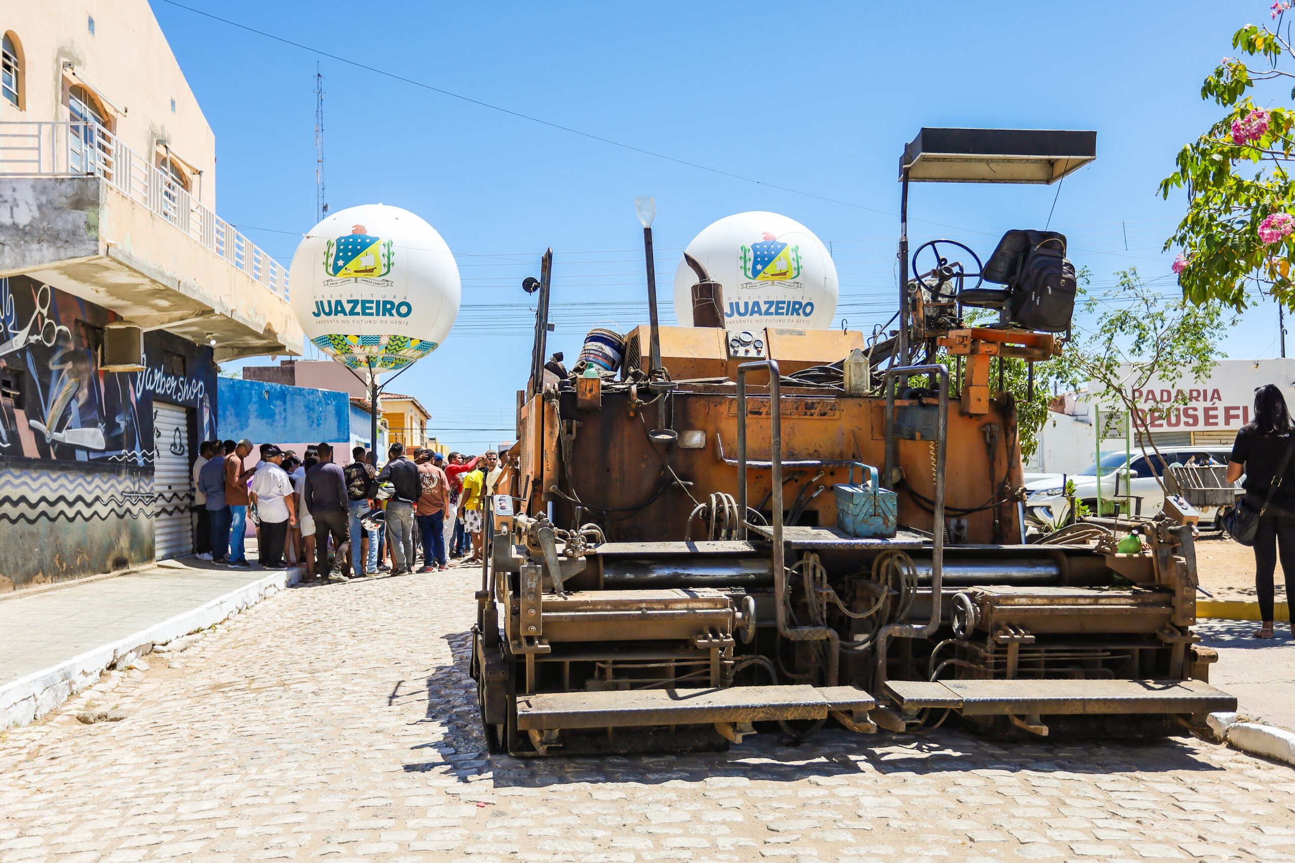 Alto do Cruzeiro recebe obras de recapeamento asfáltico em oito ruas pelo PROJUA