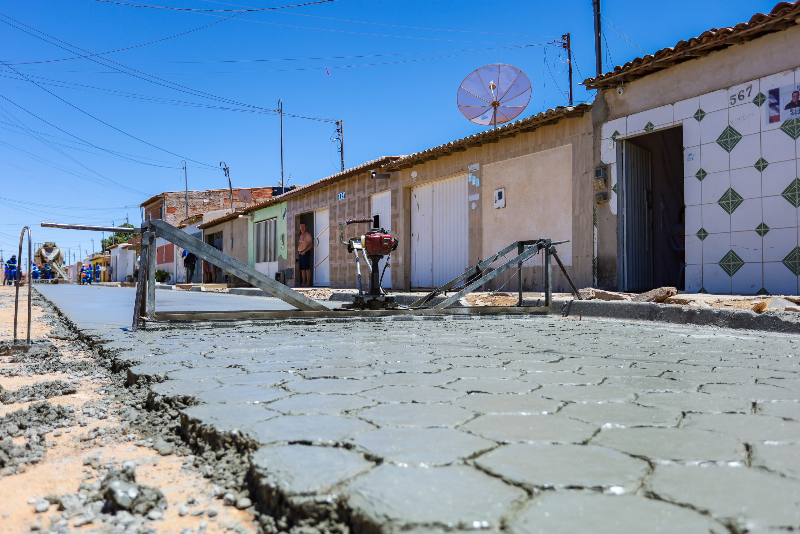 Ruas de Futuro: Após décadas de espera, moradores do bairro Tabuleiro celebram a chegada do asfalto em Juazeiro