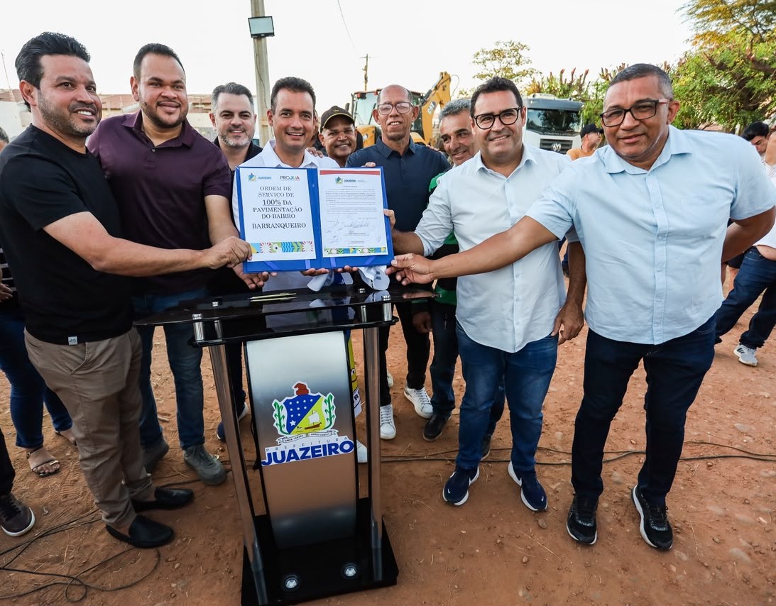 Ruas de Futuro: Prefeitura de Juazeiro autoriza pavimentação de 100% do bairro Barranqueiro