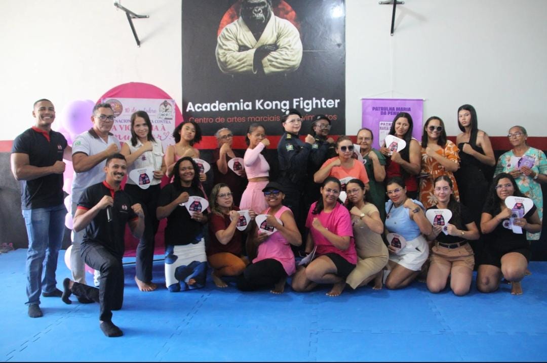 Patrulha Maria da Penha de Juazeiro promove palestra de conscientização sobre o combate à violência contra a mulher em Itamotinga