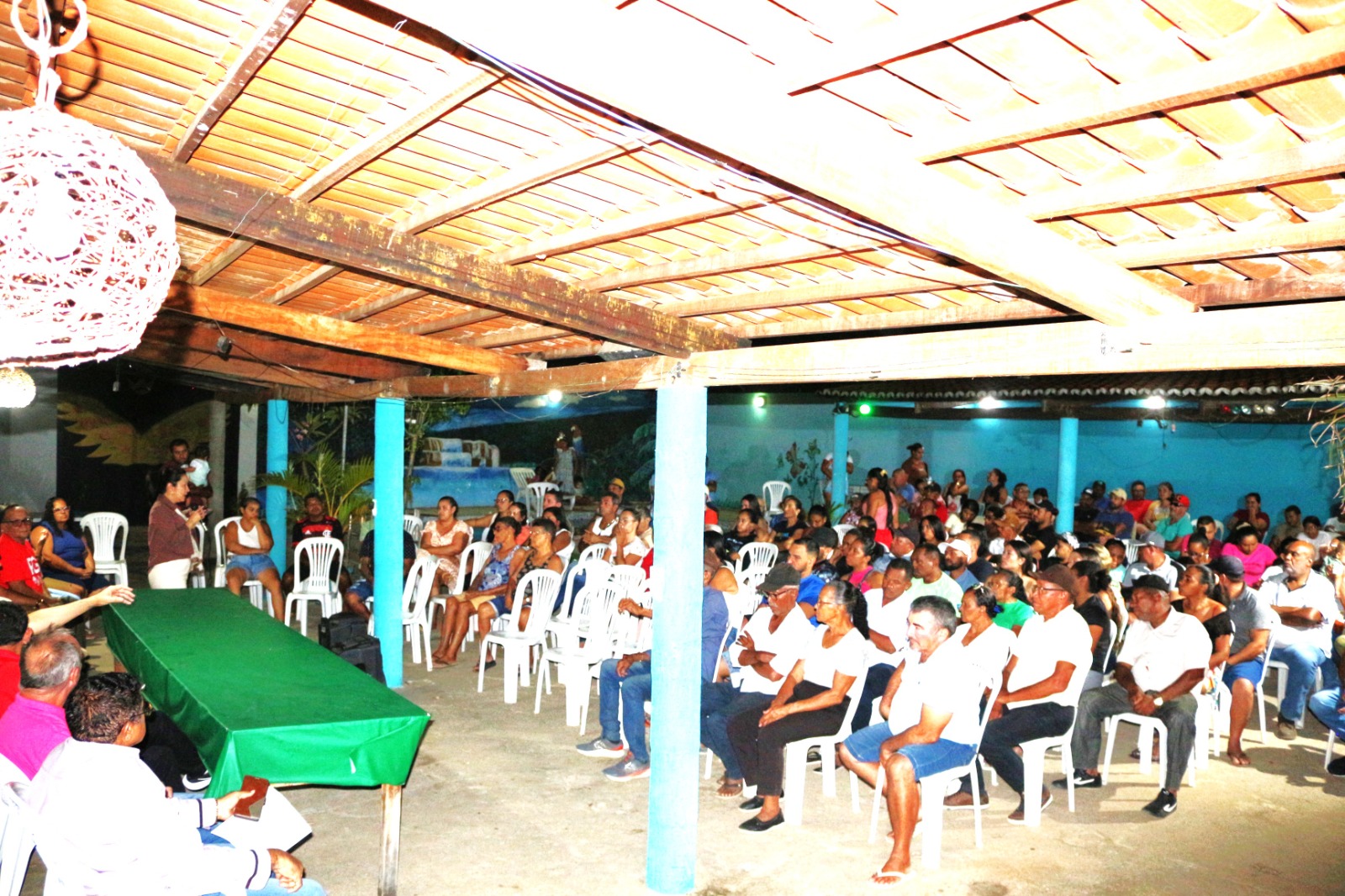 SAAE discute com moradores projeto para melhorias do abastecimento de água nas comunidades do Distrito de Maniçoba